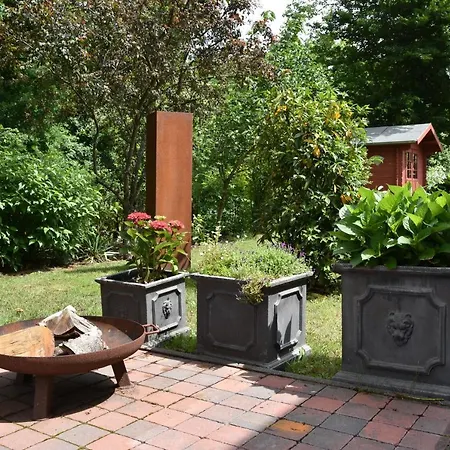 Holiday home Lampenhaeuschen *