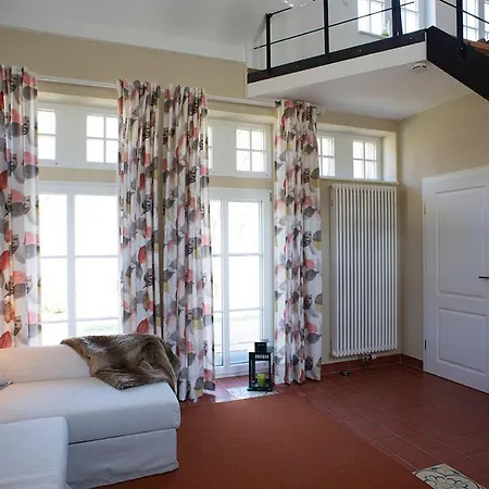 Lampenhaeuschen Holiday home Dhronecken